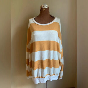 Fantastic fawn sweatshirt, striped oversized